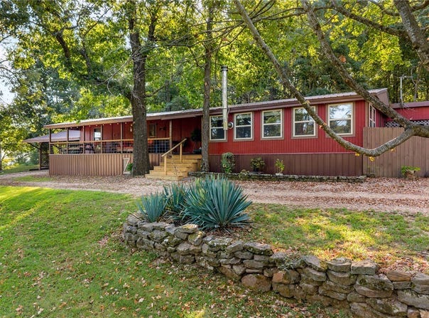 6832 NC 1300, Compton, AR 72624