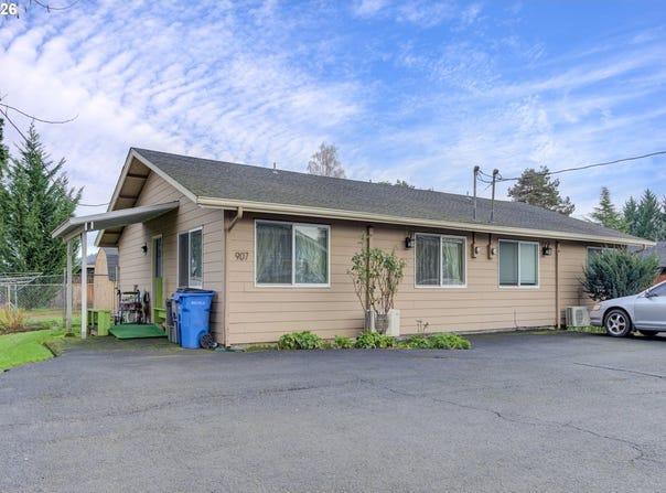 908 NE 1ST Ave, BattleGround, WA 98604