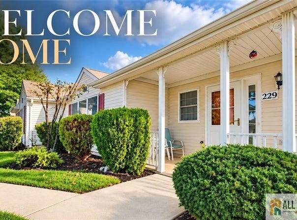 229 N Pondview Boulevard, Monroe, NJ 08831
