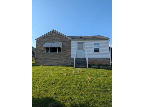 1755 E Main St, Lebanon, VA 24266