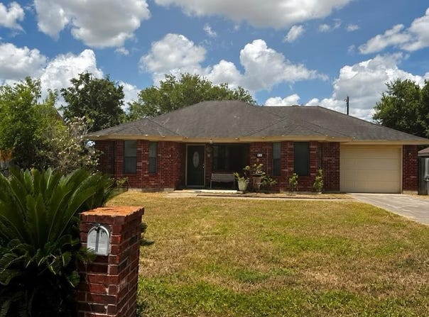583 RIOS CIR E, RAYMONDVILLE, TX 78580