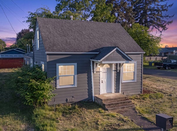 2010 E 1ST Ave, Albany, OR 97321