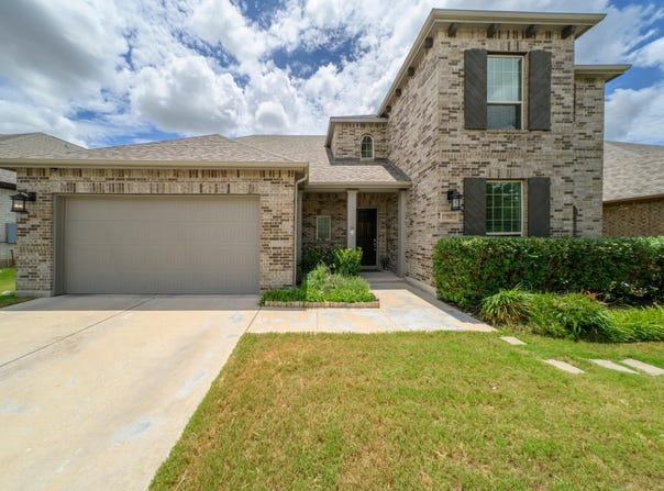 751 Whitetail Dr, Round Rock, TX 78681