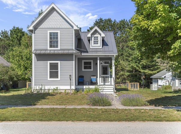 11868 S Ontario Street, Empire, MI 49630