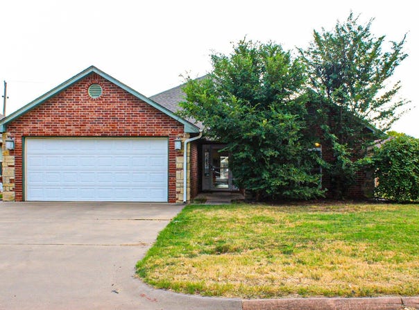 1013 Saybrook, Enid, OK 73703