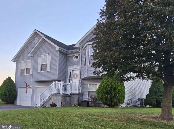 2471 ORION DRIVE, CHAMBERSBURG, PA 17202