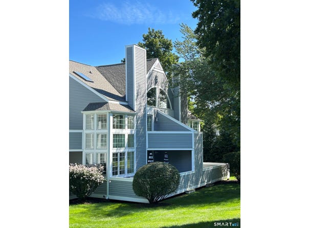 10 Hale Lane, Darien, CT 06820