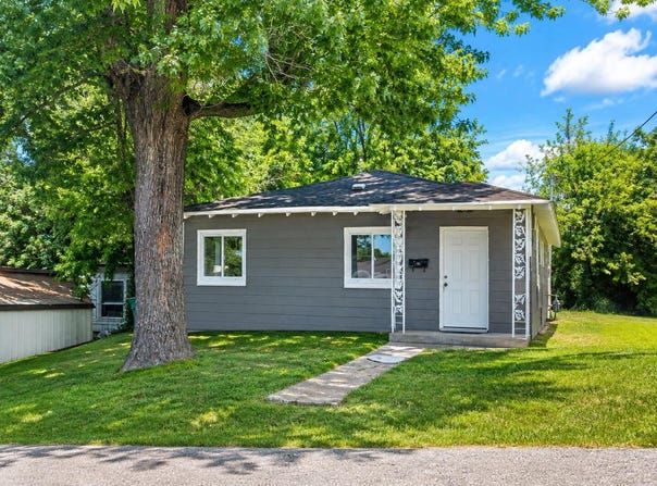 802 Corn Avenue, Willow Springs, MO 65793