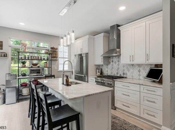 120 Loft Dr, Bridgewater Twp., NJ 08836-2244