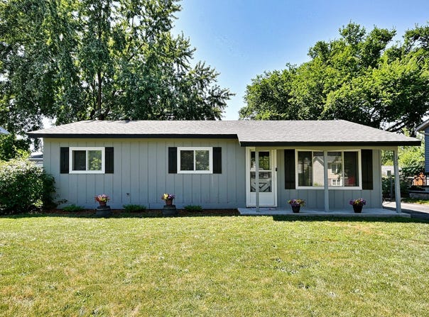 129 Springleaf Drive, Bolingbrook, IL 60440