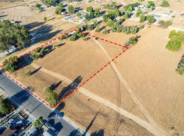 313-211-004, Perris, CA 92570