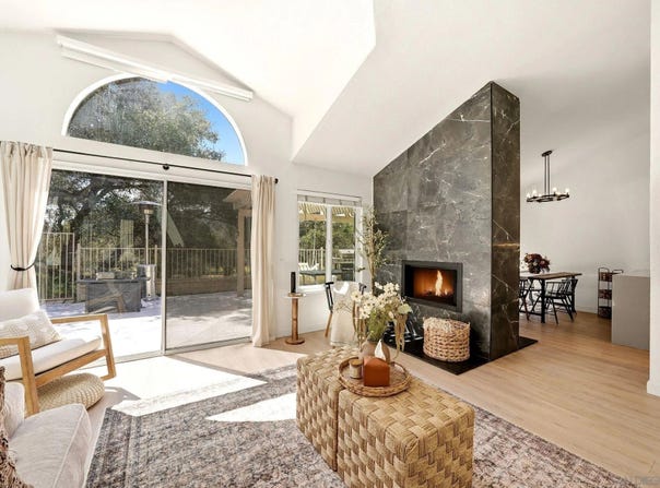 8981 Circle R View, Escondido, CA 92026