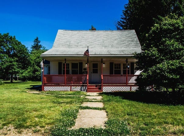 10 Pine St, Templeton, MA 01436