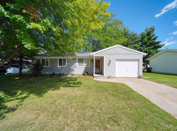 904 N Union Street, Tecumseh, MI 49286