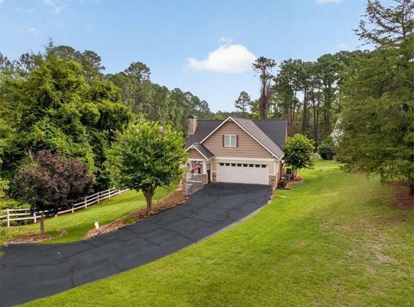 59 Players Lane, Hartwell, GA 30643