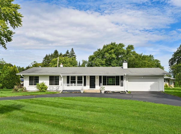 6226 W Ester Pl, Brown Deer, WI 53223