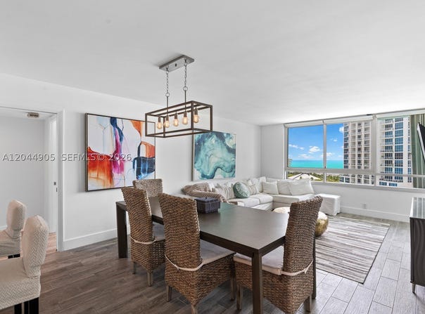 400 S Pointe Dr, Miami Beach, FL 33139