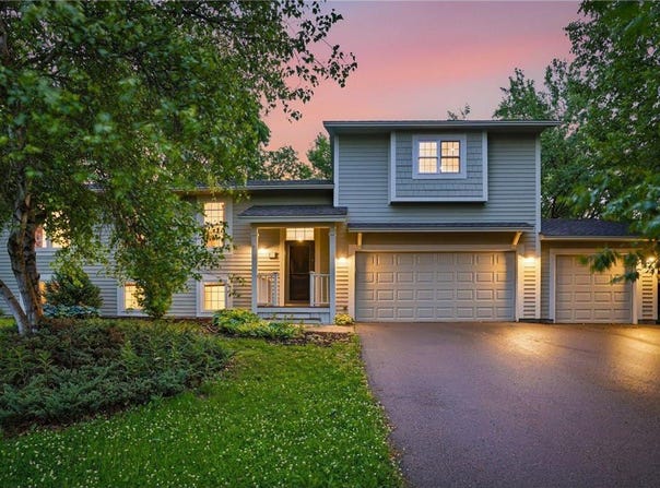 785 Santa Vera Drive, Chanhassen, MN 55317