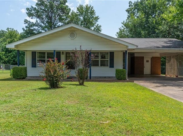 807 Emmy ST, Sallisaw, OK 74955