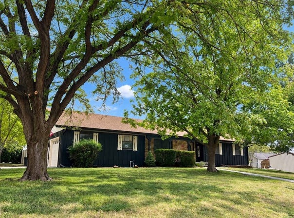 502 N Pine St, Beloit, KS 67420