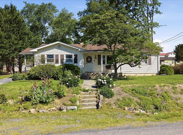 114 HARRISON Lane, WINCHESTER, VA 22602