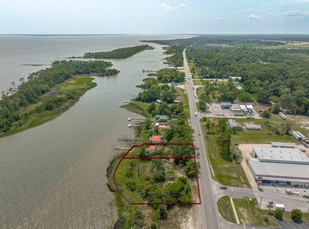 432 Highway 98, Apalachicola, FL 32320