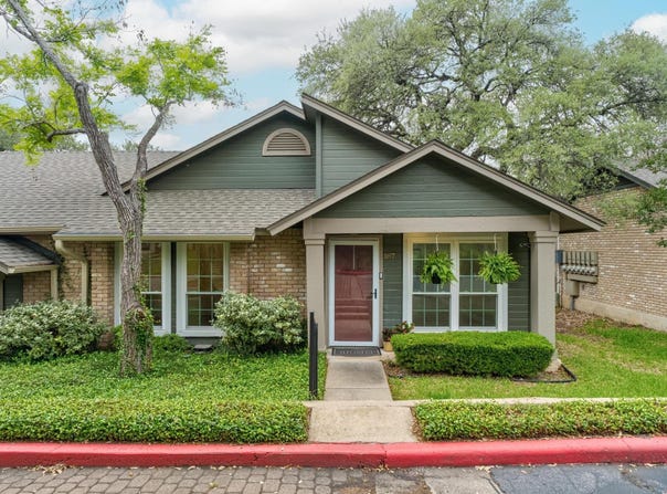 1015 E Yager Ln, Austin, TX 78753