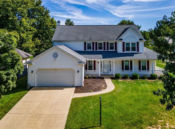 16993 Walnut Creek Drive, Strongsville, OH 44149