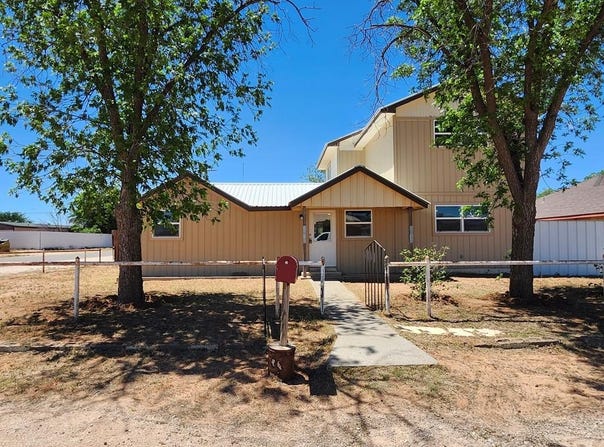 1010 SW 5th St, Andrews, TX 79714
