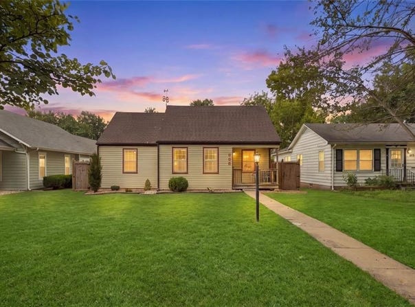 825 S Mulberry Street, Ottawa, KS 66067