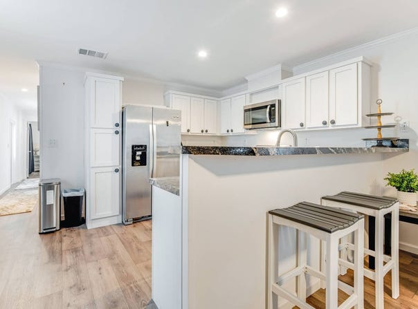 1320 Hand Ave, Ormond Beach, FL 32174