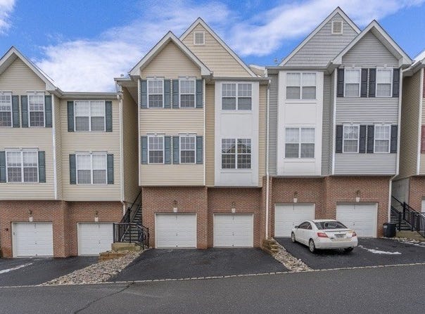159 Conover Ter, Lebanon Boro, NJ 08833