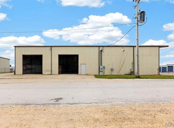 28300 N Wind Drive, Wright City, MO 63390