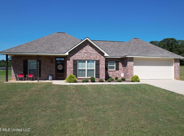 1061 Driftwood, Summit, MS 39666