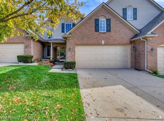 8190 Springdale Drive, White Lake Twp, MI 48386