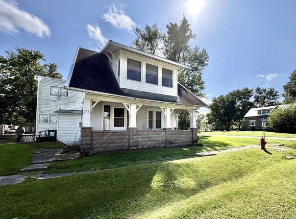 202 E 7th Street, Queen City, MO 63561