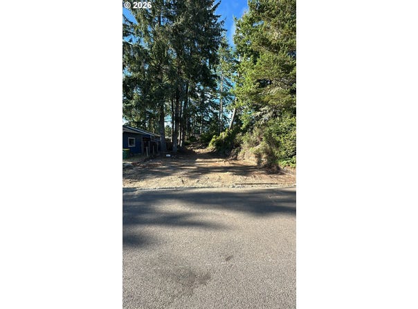 200 11TH St, Florence, OR 97439