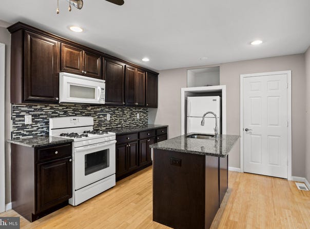 91 BAKER Boulevard, MARLTON, NJ 08053