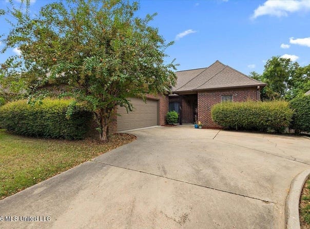 307 Carr Meadow Drive, Ridgeland, MS 39157
