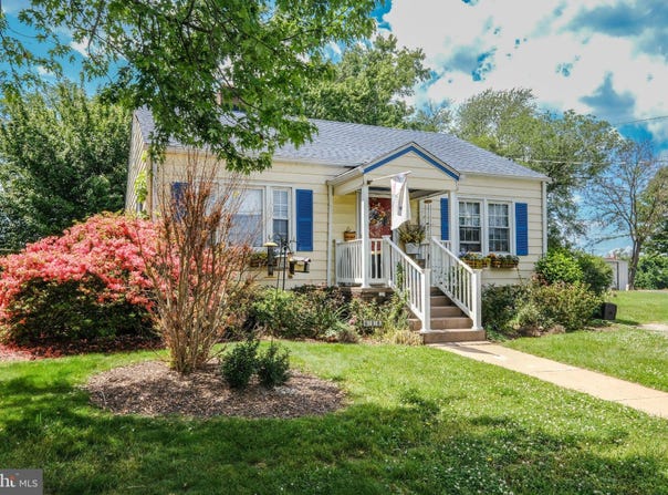 628 MANASSAS Avenue, FRONT ROYAL, VA 22630