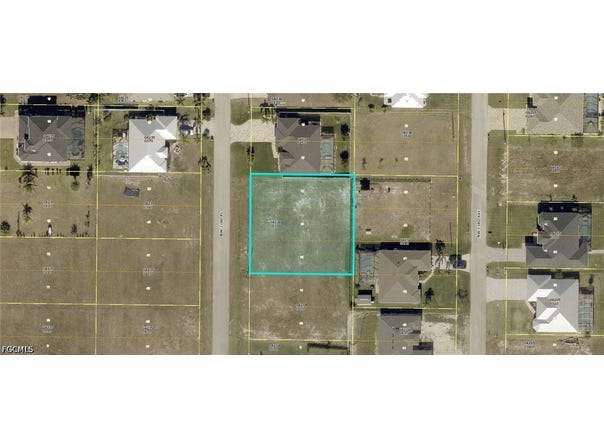 1225 NW 33rd Place, Cape Coral, FL 33993