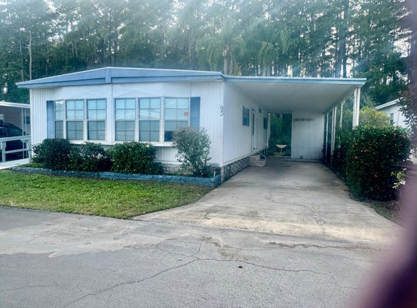 799 E Klosterman Rd, Tarpon Springs, FL 34689