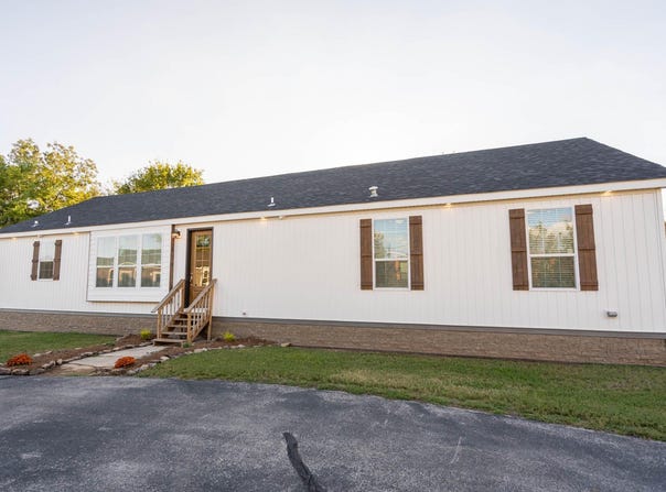 648 Bc Esates Lane, Cross, SC 29436
