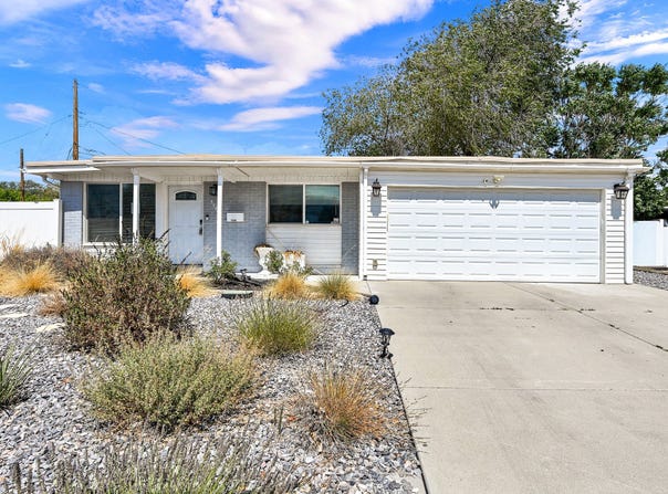 5940 S STARLITE Dr, Murray, UT 84107