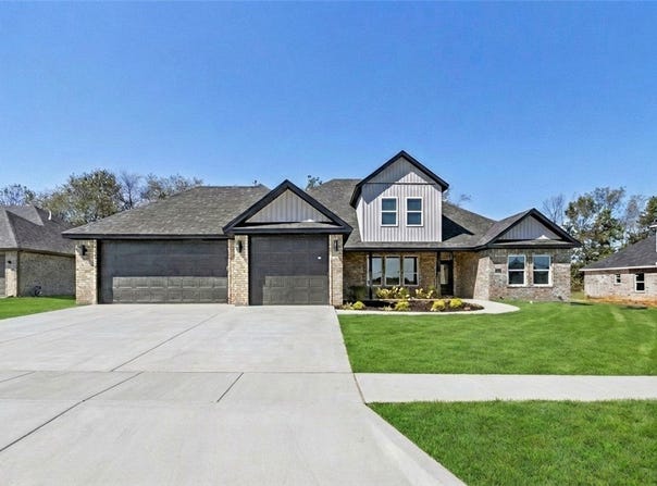 1361 Greyback Lane, Centerton, AR 72719