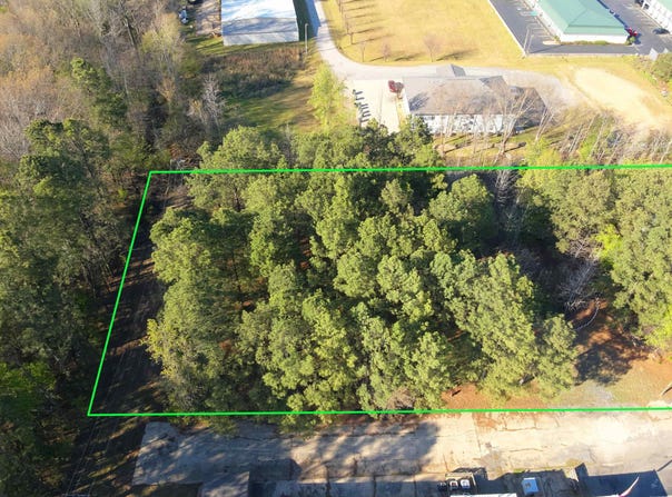 Carla St, Monticello, AR 71655