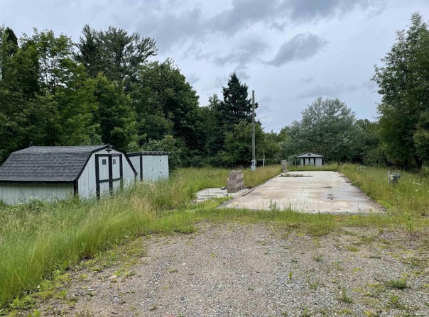 E 9858 Negilski Road, Munising, MI 49862