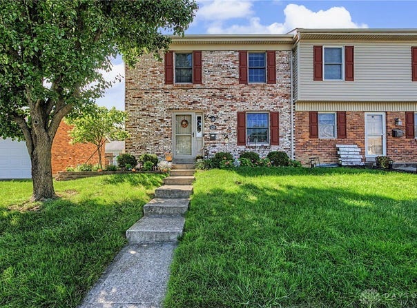 129 W Van Lake Drive, Vandalia, OH 45377