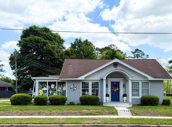 207 W Main Street, Hartford, AL 36344