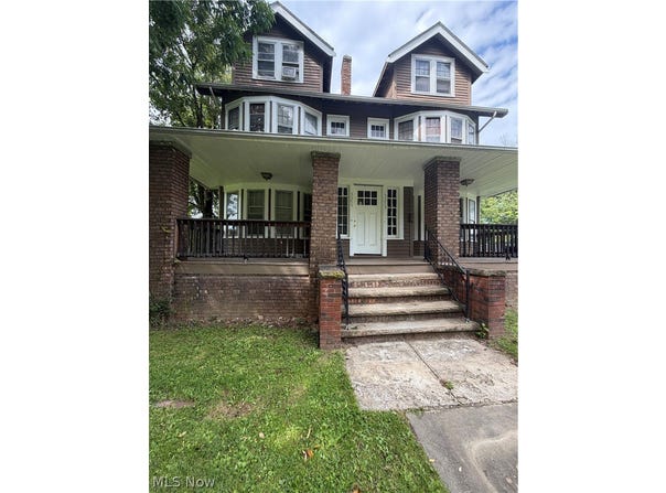 3217 Sycamore Road, Cleveland Heights, OH 44118